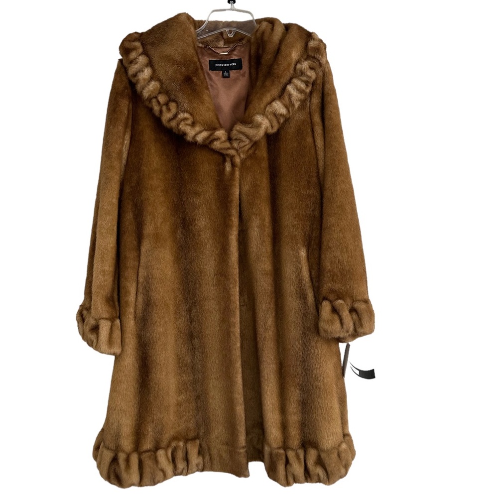Jones New York Faux Fur Coat NWT size Large